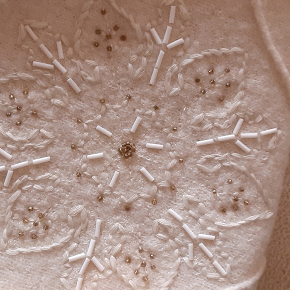 CHARTER CLUB Petite Merino Wool Beaded Front Zip Sleeveless Vest Eggshell - Picture 6 of 11